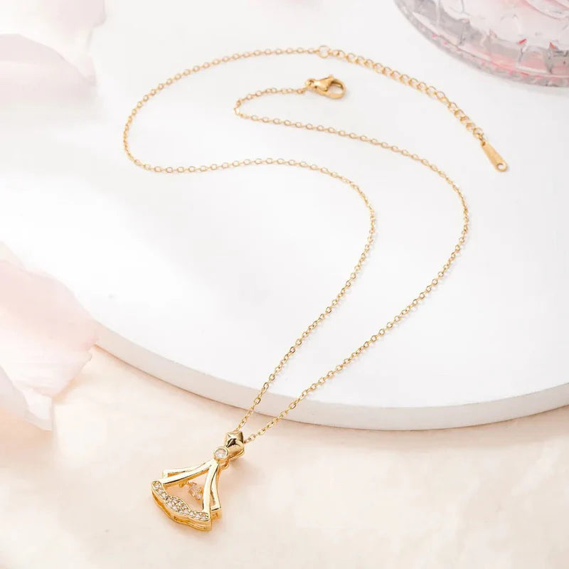 Rhinestone Décor Pendant Necklace